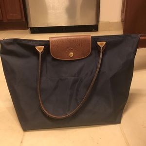 Medium sized longchamp
